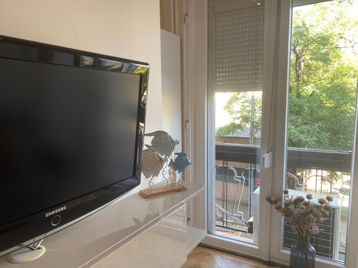 Blue Port Apartment In Ujlipotvaros With Free Parking บูดาเปสต์ ภายนอก รูปภาพ